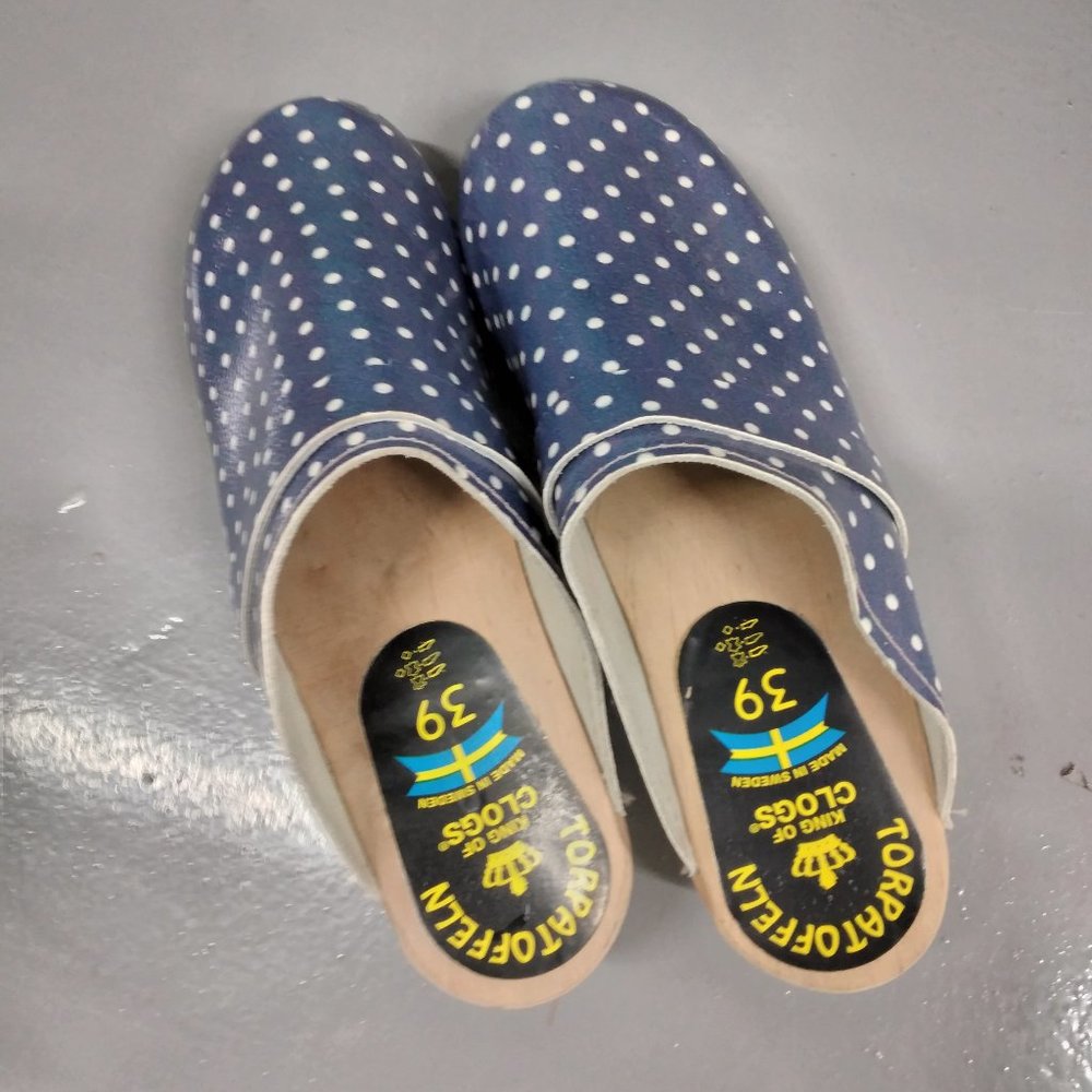 Beautiful Polka Dot Torpatoffeln Wooden Clogs